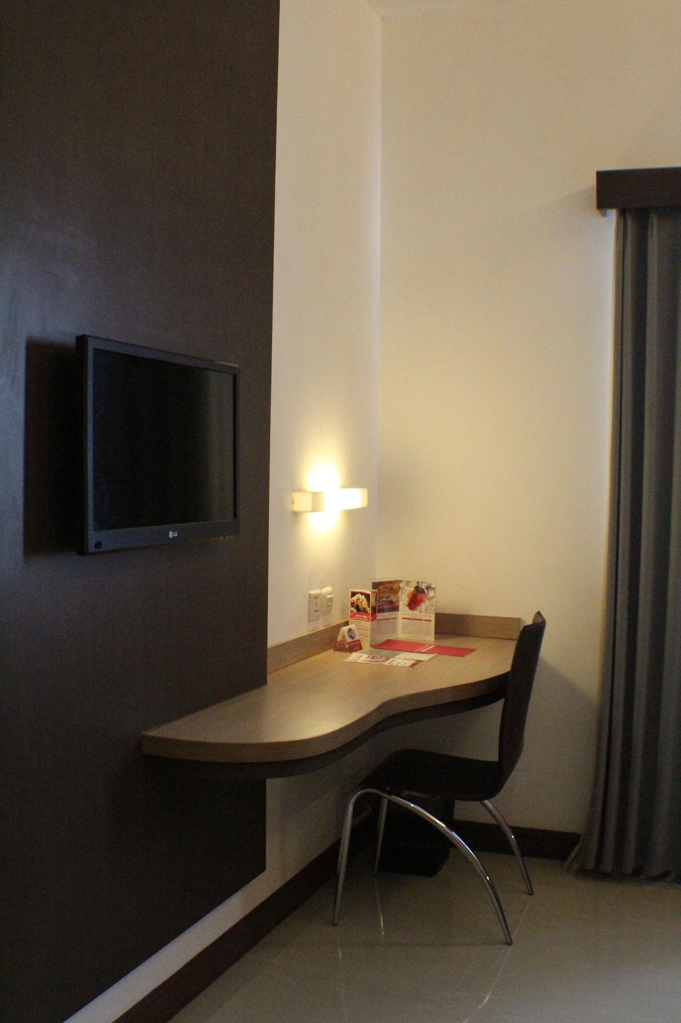 Favehotel Kusumanegara Yogyakarta Exterior photo