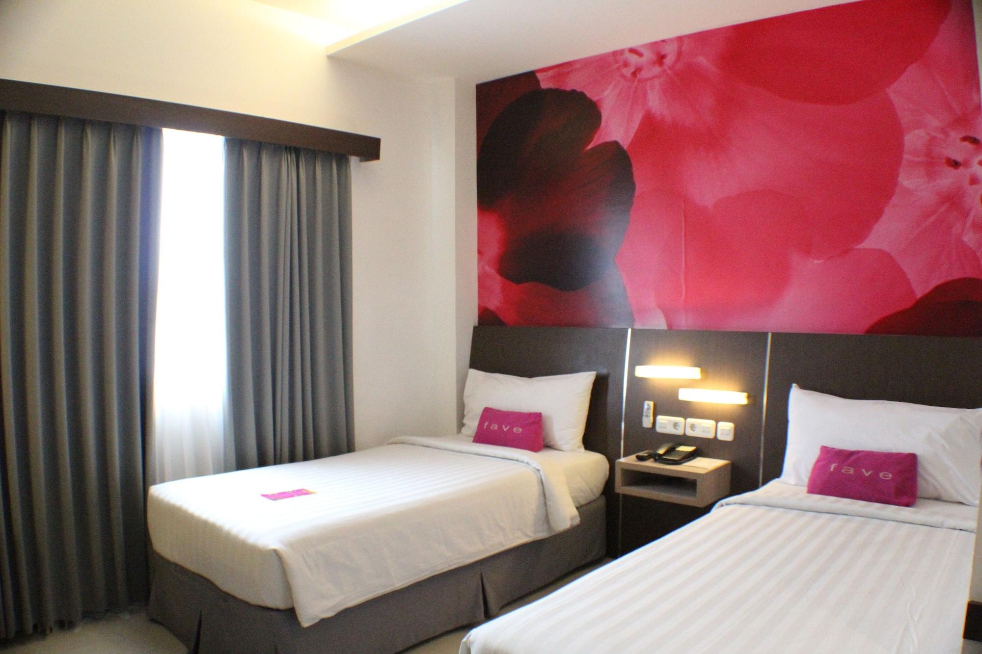 Favehotel Kusumanegara Yogyakarta Exterior photo