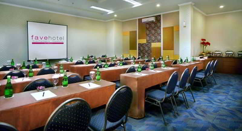 Favehotel Kusumanegara Yogyakarta Exterior photo