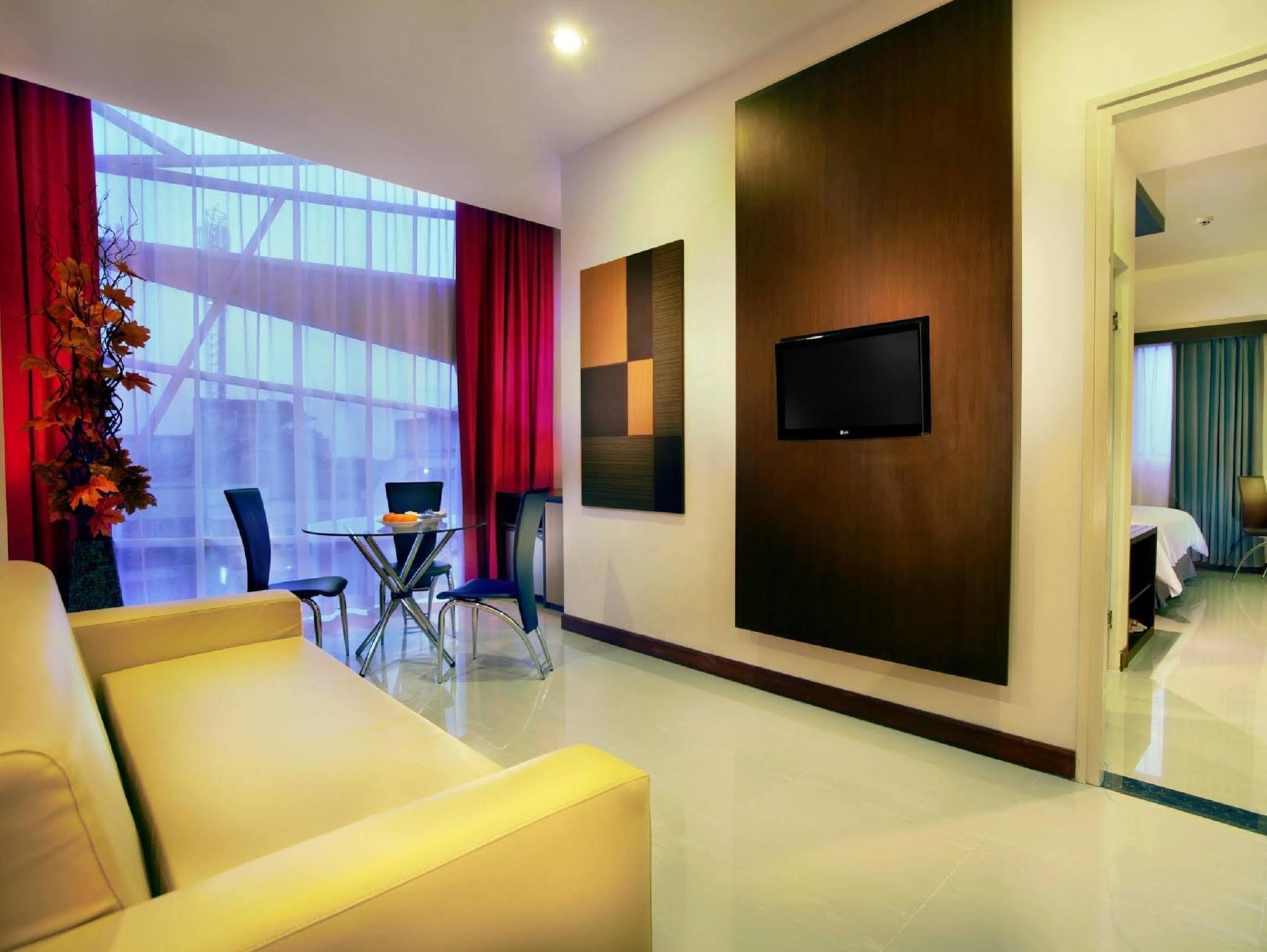 Favehotel Kusumanegara Yogyakarta Exterior photo