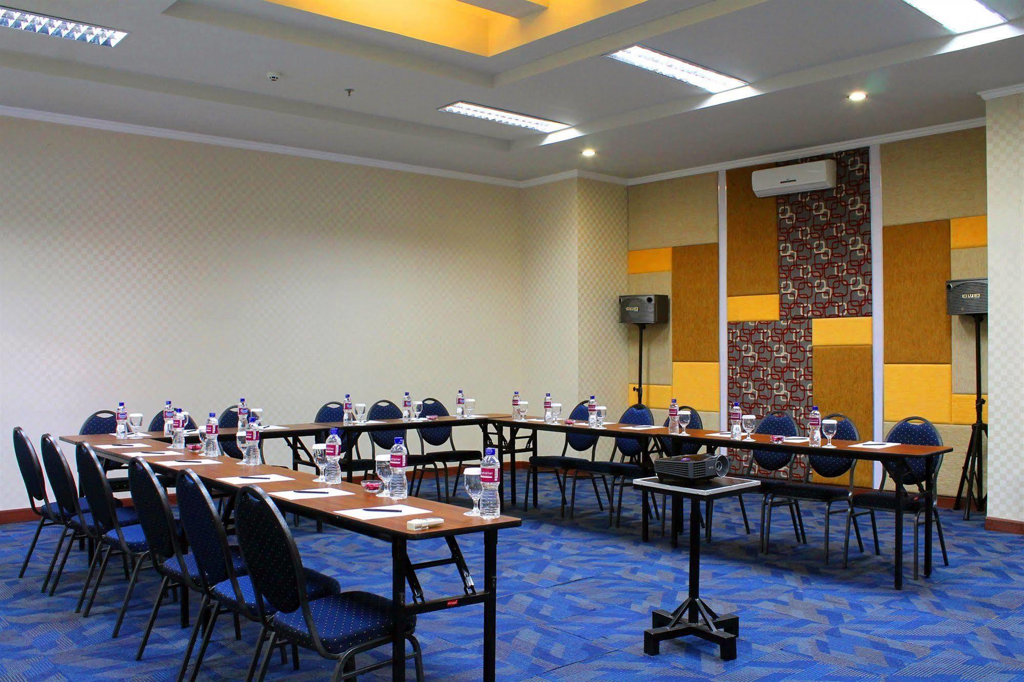Favehotel Kusumanegara Yogyakarta Exterior photo